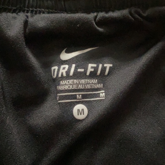 Nike Shorts - Picture 2 of 4